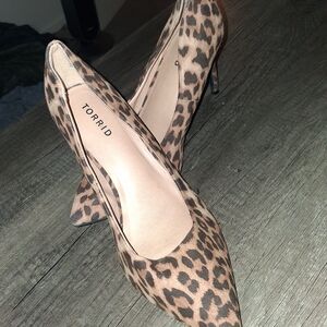 torrid Leopard Print Pointed Toe Stiletto Pumps - Brown/Black
